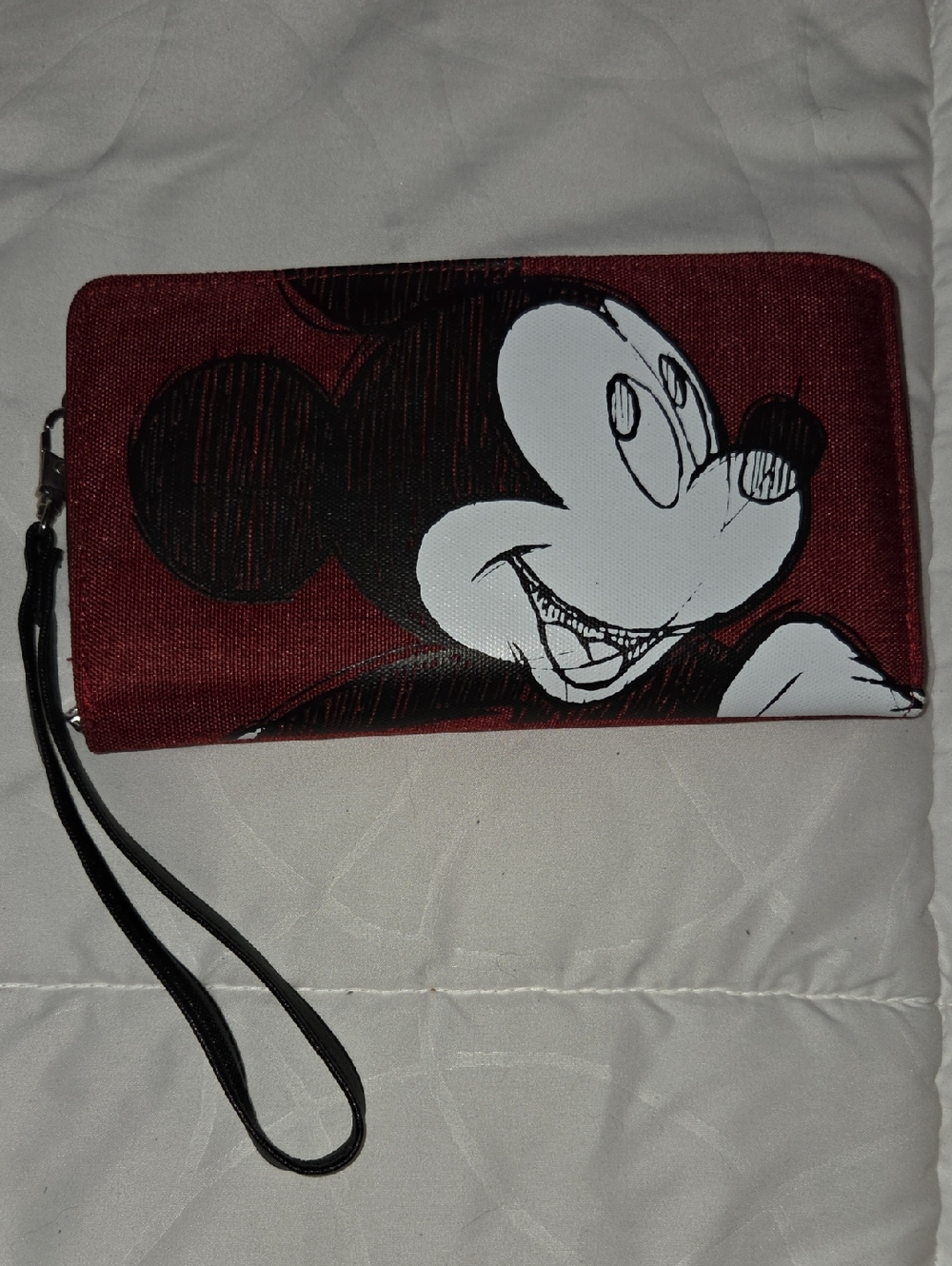 Mickey Mouse Red Wristlet Wallet With Zipper